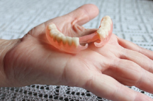 magnetic dentures - mobile dentures - silicone dentures - elastic dentures